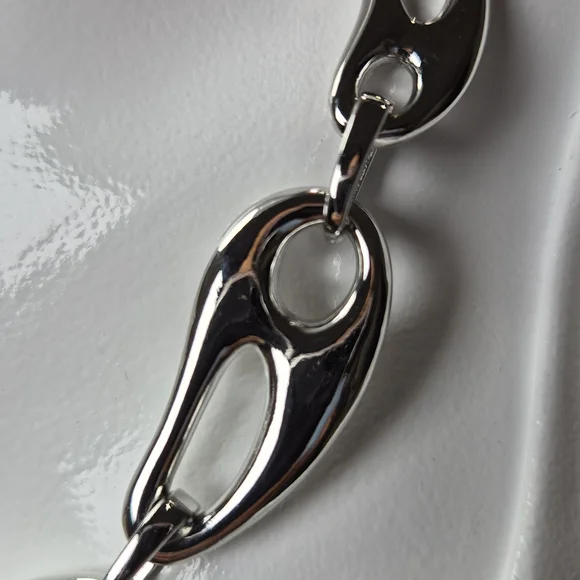 Bold Chunky Silver Chain Link Statement Necklace - Picture 3 of 4